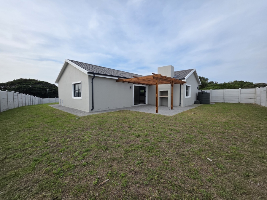 3 Bedroom Property for Sale in Paradise Beach Eastern Cape